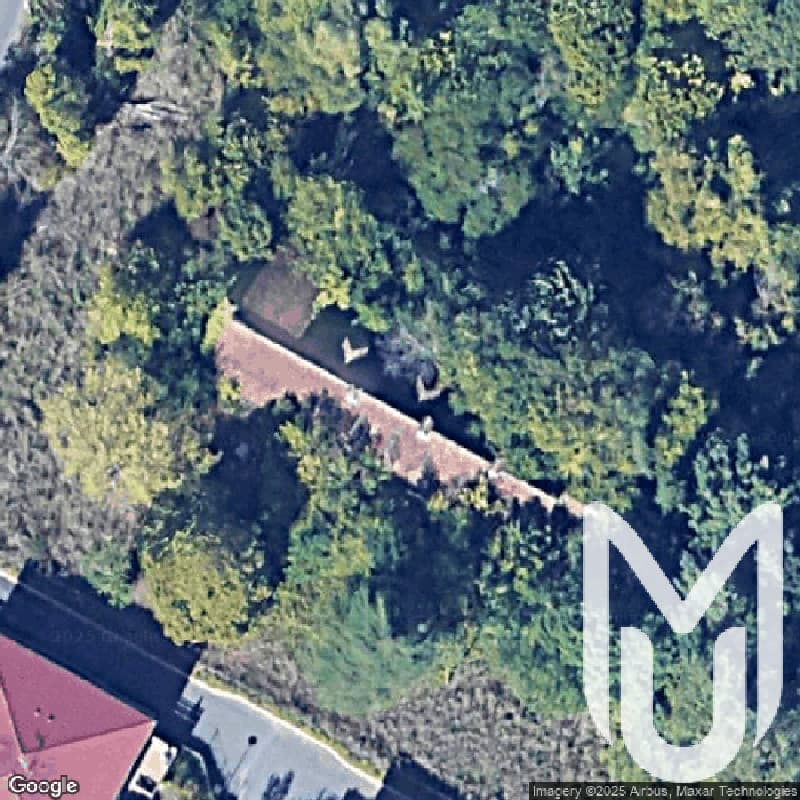 La Maison Qui Pete