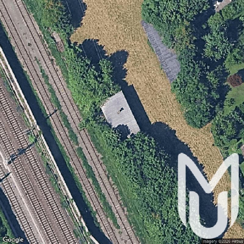 Rail Building Hut