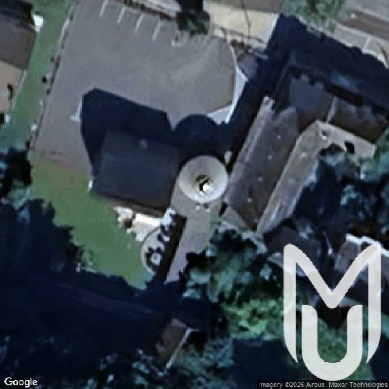 Hidden House Garden Maze