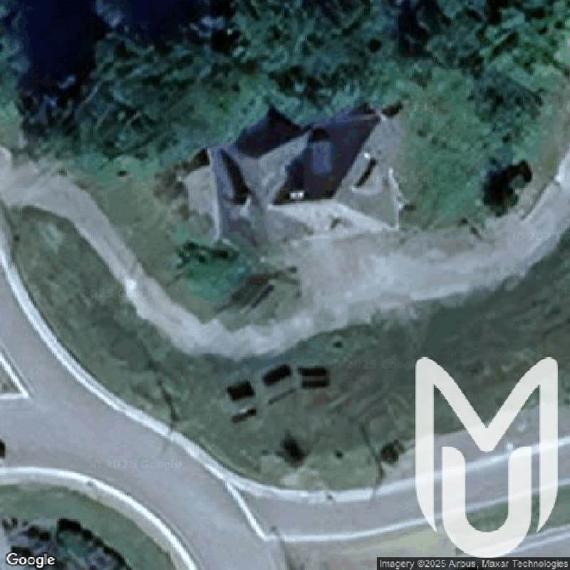 The house on the roundabout