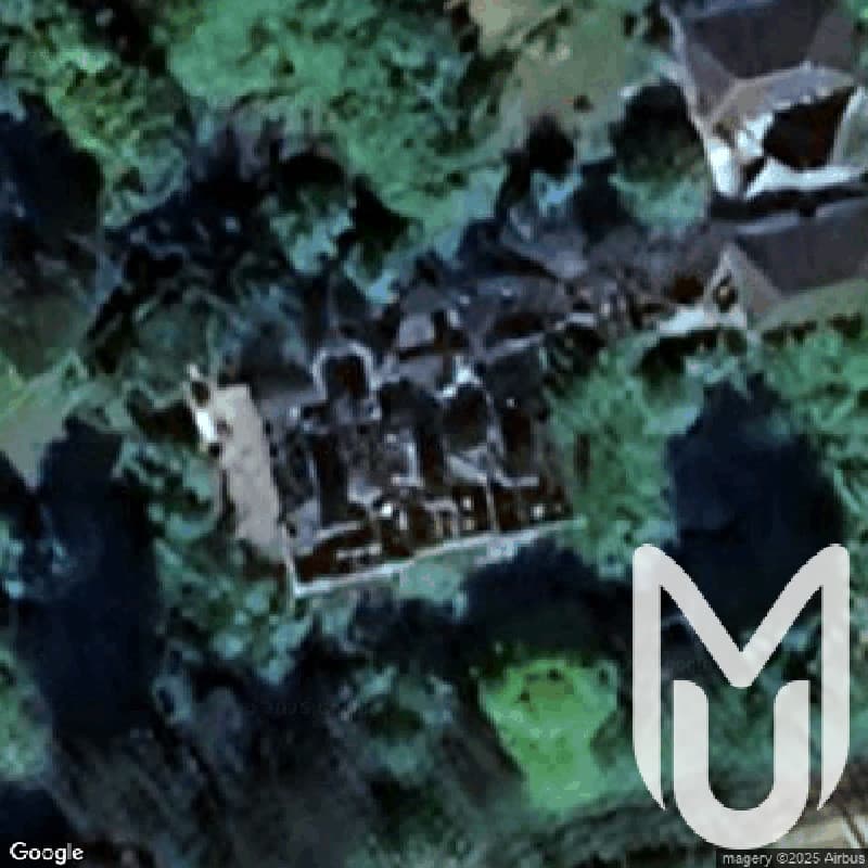 Manoir Red