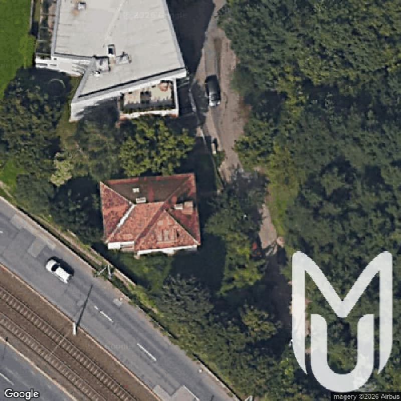 Villa In Holesovicky
