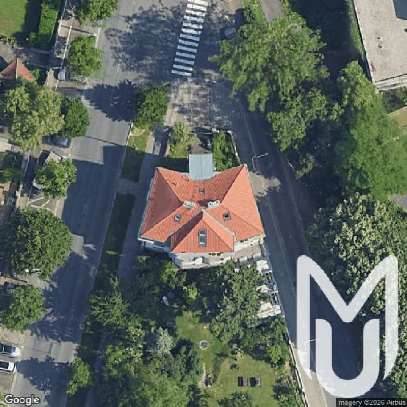 House At The Swimming Pool