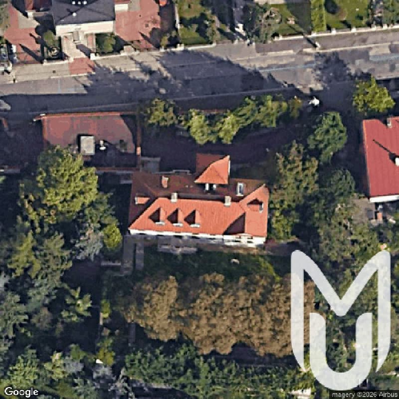 Dolni Mostenice Castle