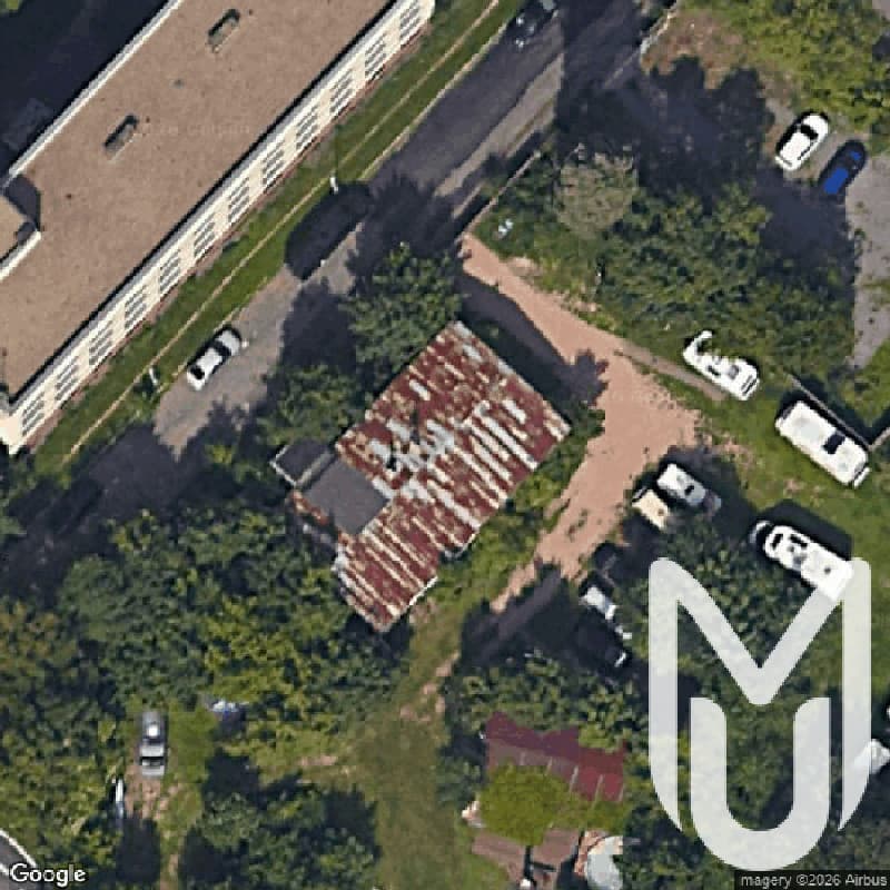 Farmstead With Gate No Prague Mala Chuchle
