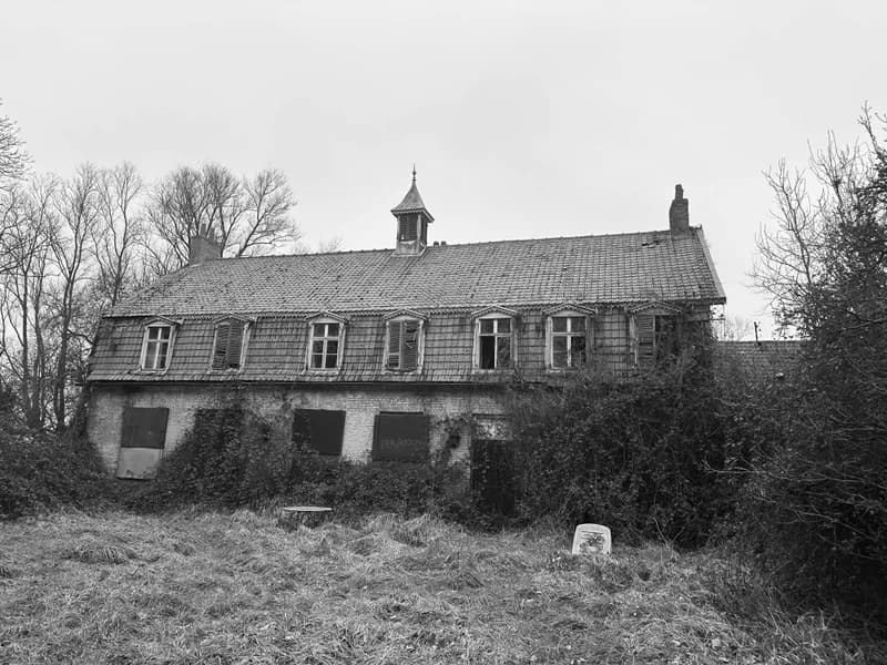 Manoir 1800 abandoned location in Nord, France - Image 1 of 2 for urban exploration