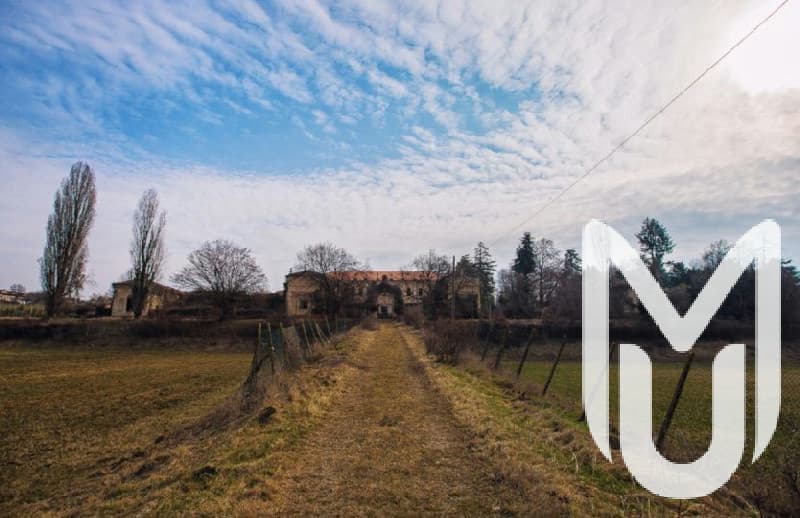User photo of Chateau Moglia abandoned location for urban exploration